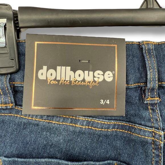 NEW Dollhouse Bermuda Shorts Size 3 / 4 Dark Wash Denim Frayed Jean Shorts NWT - Picture 8 of 9